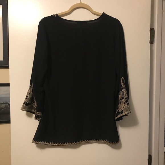 Embroidered blouse - Picture 2 of 3